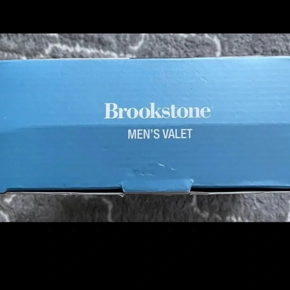 Brookstone Men's Valet Organize All your valuable essentials Soft lined New - Picture 6 of 7